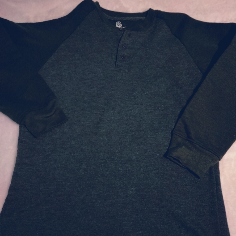 Sahara club size large green and gray long sleeve sweatshirt